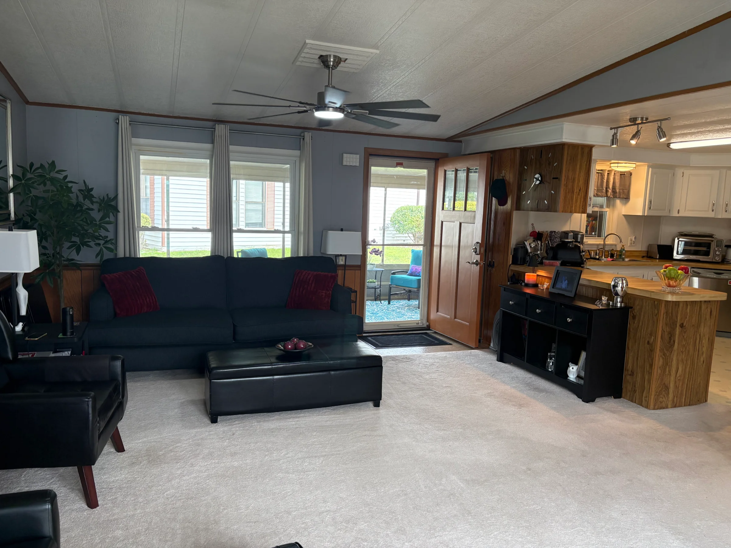 2987 Nightingale Street manufactured home in Avon on the Lake Senior Community, Rochester Hills, MI — photo 10
