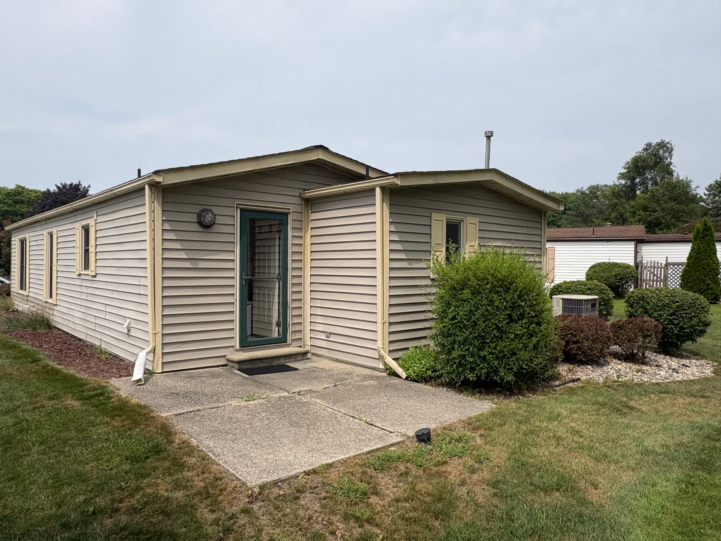 2987 Nightingale Street manufactured home in Avon on the Lake Senior Community, Rochester Hills, MI — photo 5