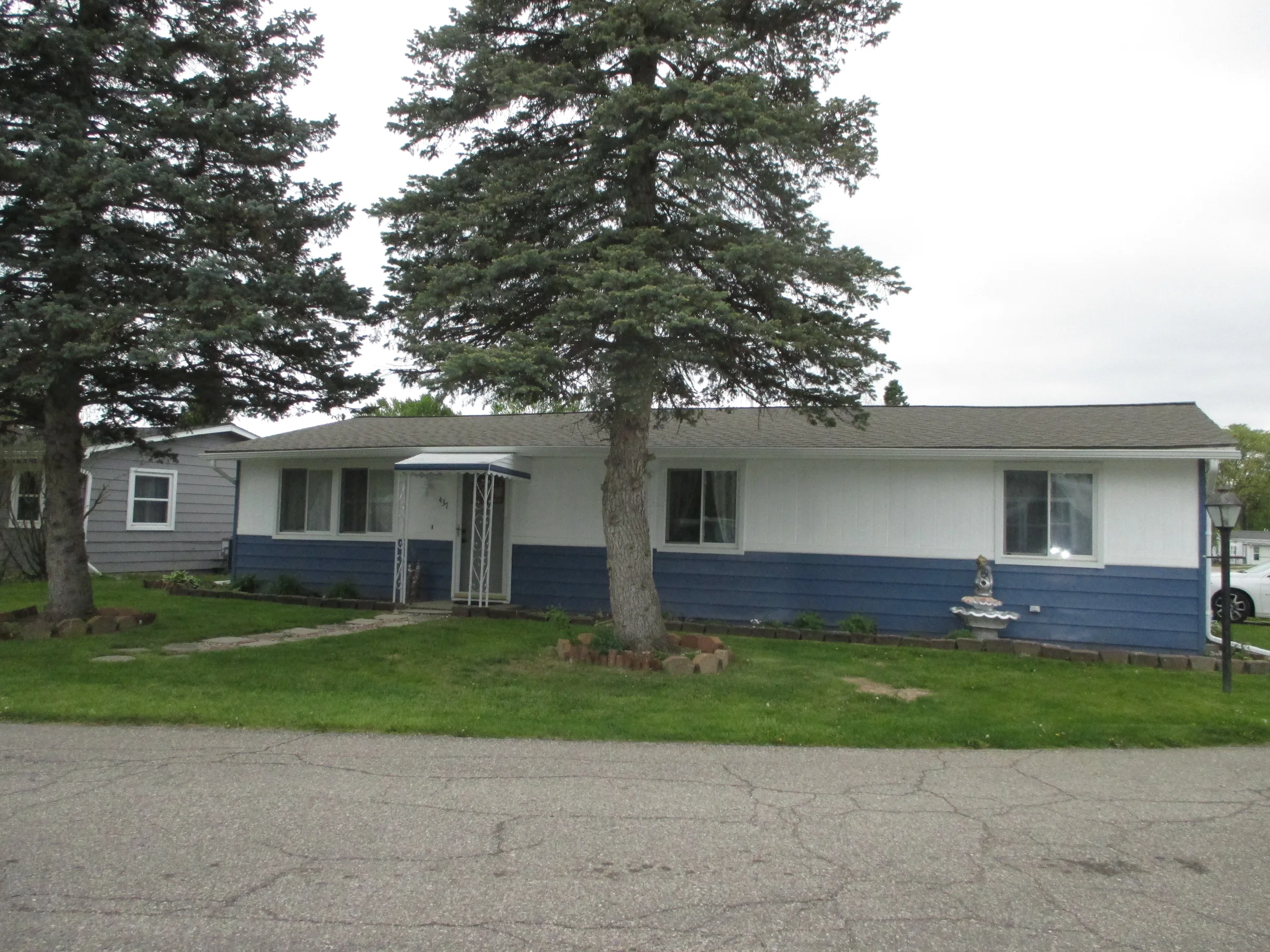 437 Flamingo Street manufactured home in Avon on the Lake Senior Community, Rochester Hills, MI