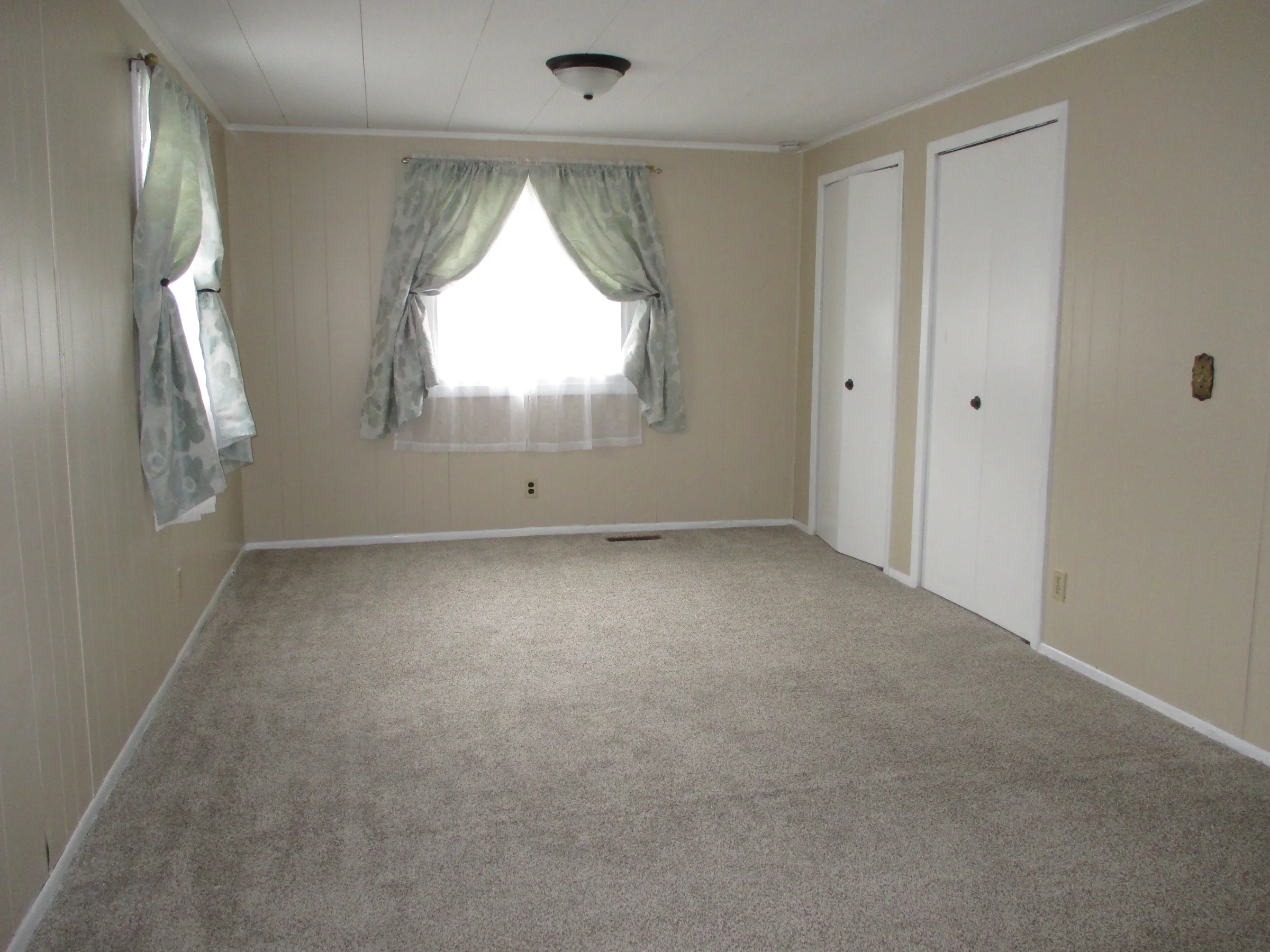 437 Flamingo Street manufactured home in Avon on the Lake Senior Community, Rochester Hills, MI — photo 10