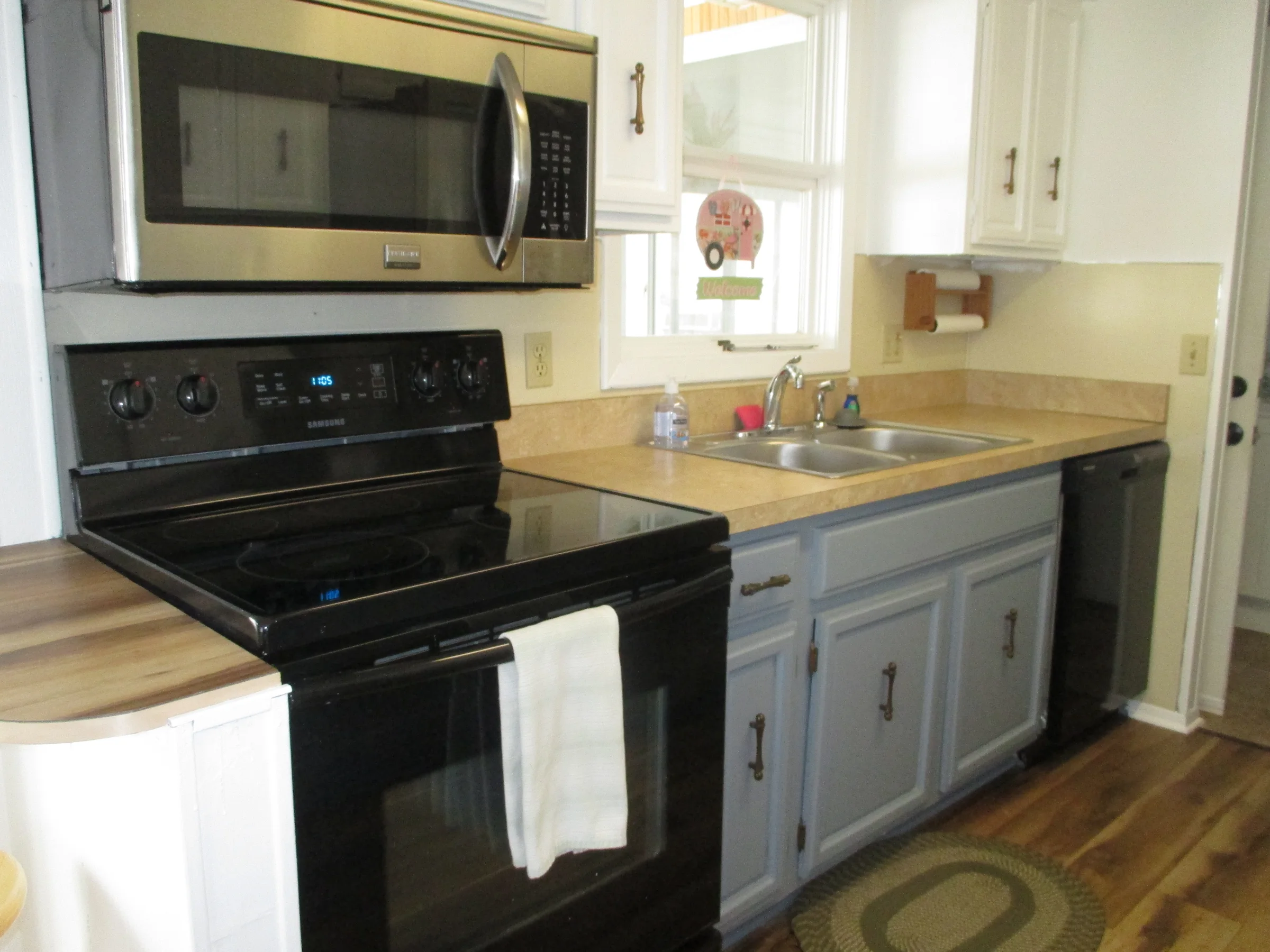 437 Flamingo Street manufactured home in Avon on the Lake Senior Community, Rochester Hills, MI — photo 5