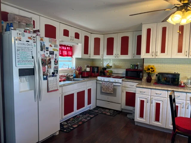 5338 Americana Lane manufactured home in Ravinia of Anchor Bay, Casco, MI — photo 8