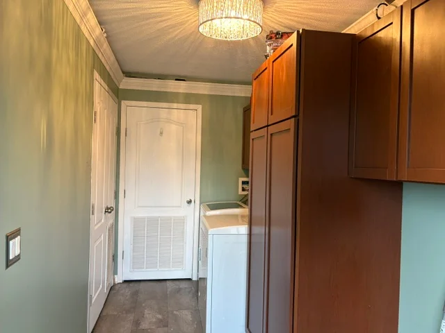 33062 Poplar Ct manufactured home in Meadow Creek, New Haven, MI — photo 12