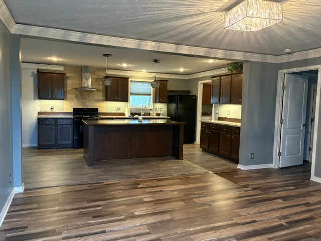 33062 Poplar Ct manufactured home in Meadow Creek, New Haven, MI — photo 5