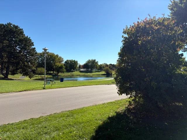 66 Bobolink St manufactured home in Avon on the Lake Senior Community, Rochester Hills, MI — photo 7