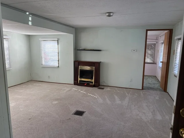 66 Bobolink St manufactured home in Avon on the Lake Senior Community, Rochester Hills, MI — photo 9