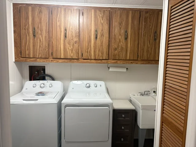 2969 Sandpiper St manufactured home in Avon on the Lake Senior Community, Rochester Hills, MI — photo 17