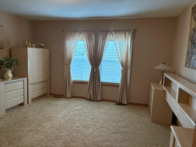 37413 Millstone Trail manufactured home in Millstone Pond, Lenox, MI — photo 16