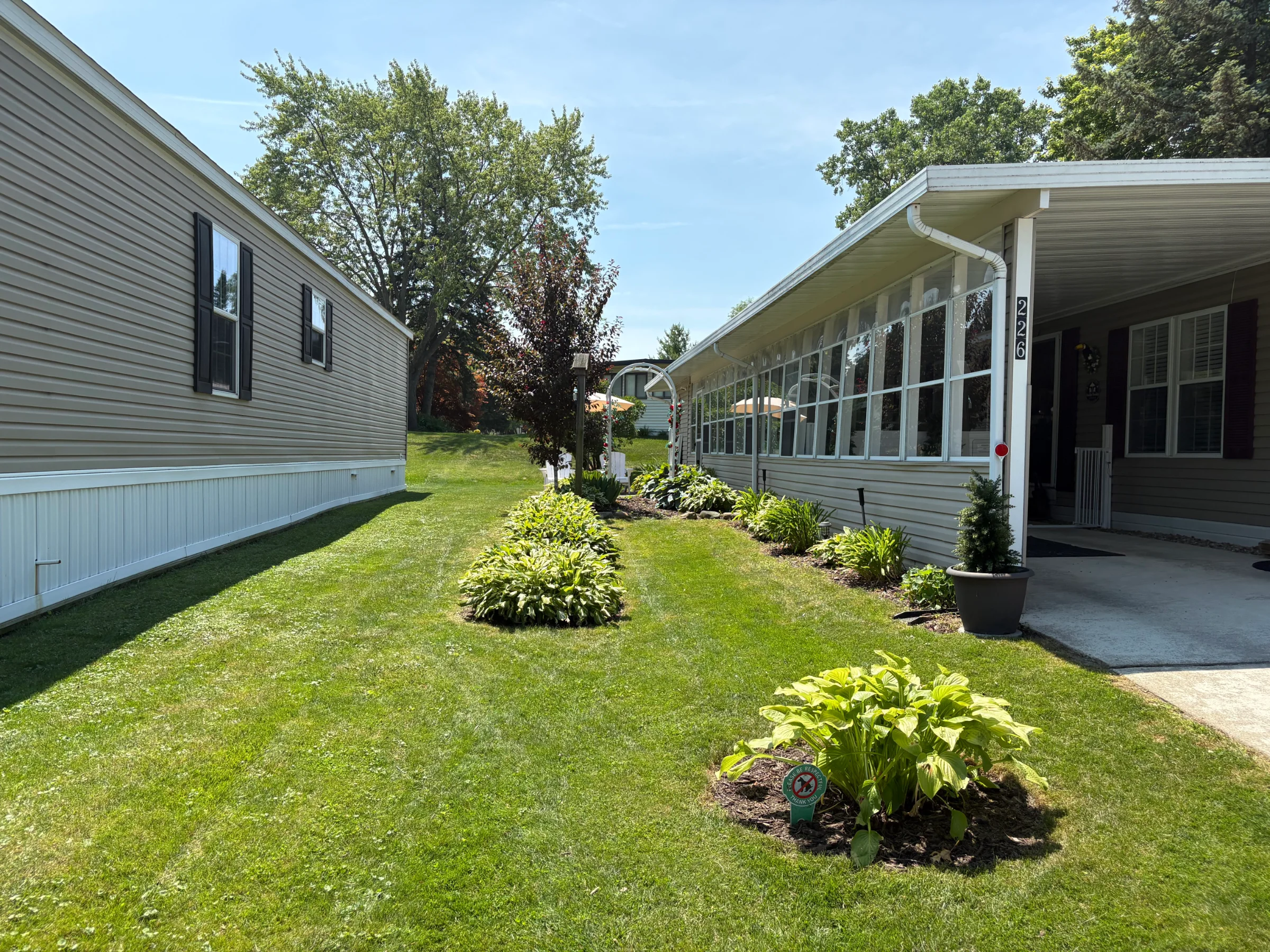 226 Toucan Street manufactured home in Avon on the Lake Senior Community, Rochester Hills, MI — photo 10