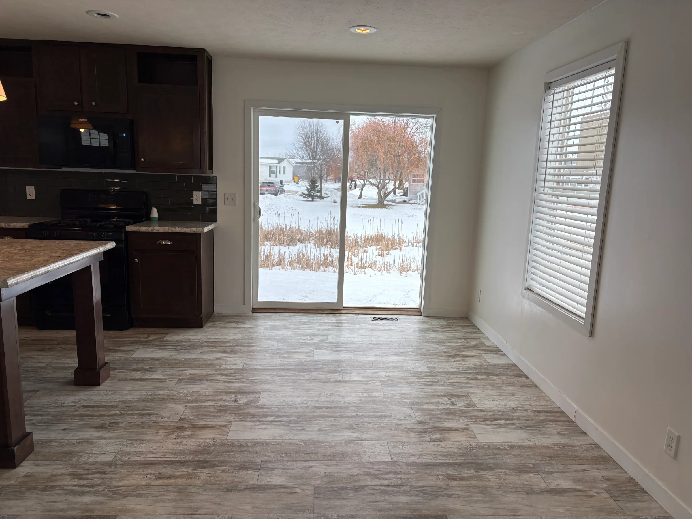 33143 Aspen Court manufactured home in Meadow Creek, New Haven, MI — photo 11