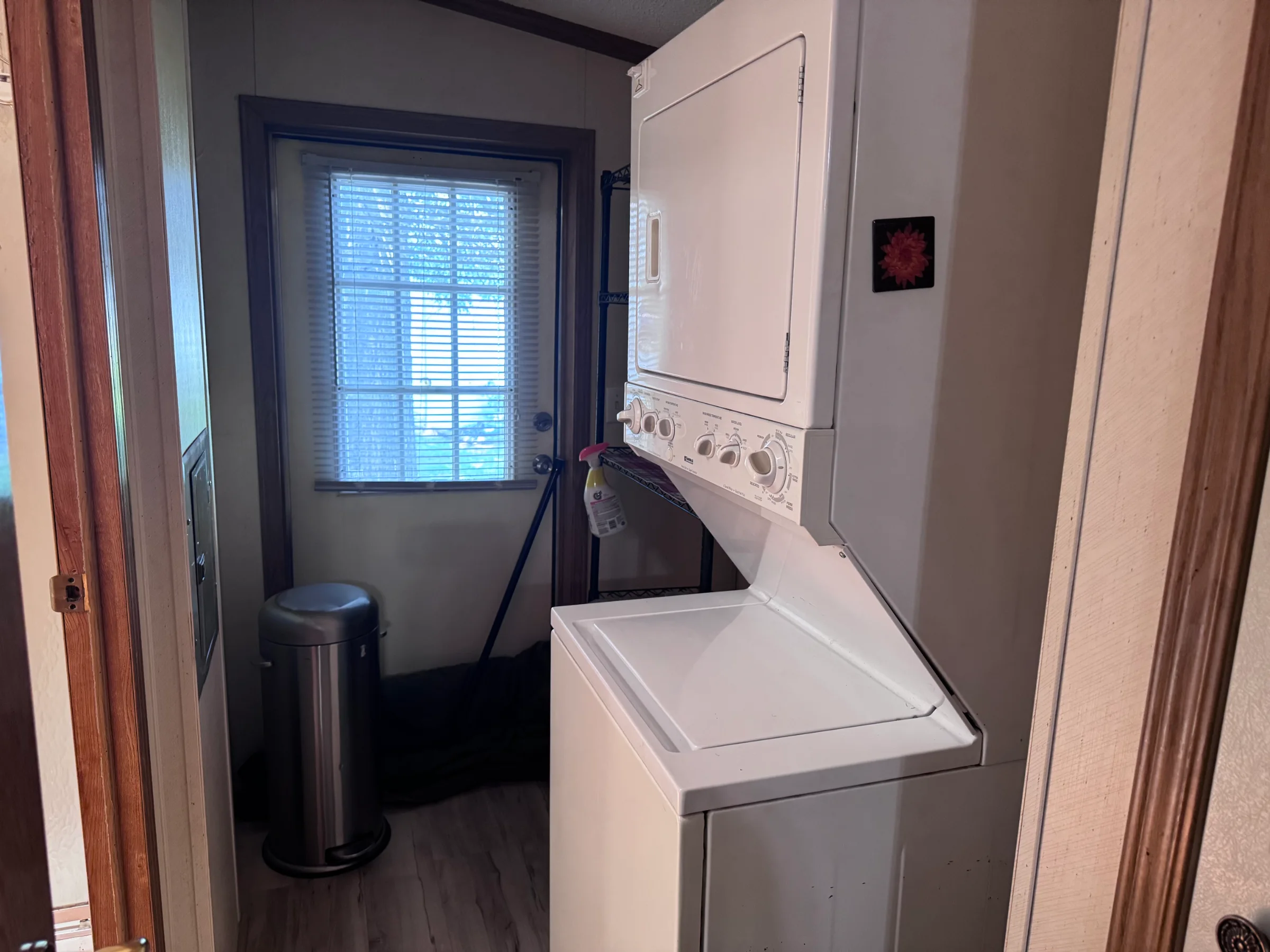 11508 Richmond manufactured home in East Village Estates, Washington Township, MI — photo 12