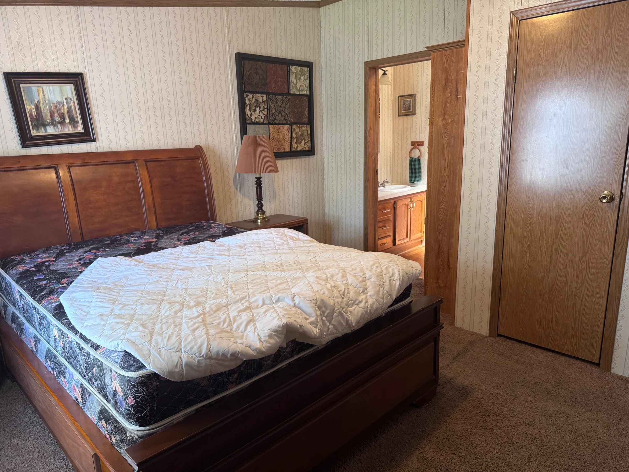 11508 Richmond manufactured home in East Village Estates, Washington Township, MI — photo 15
