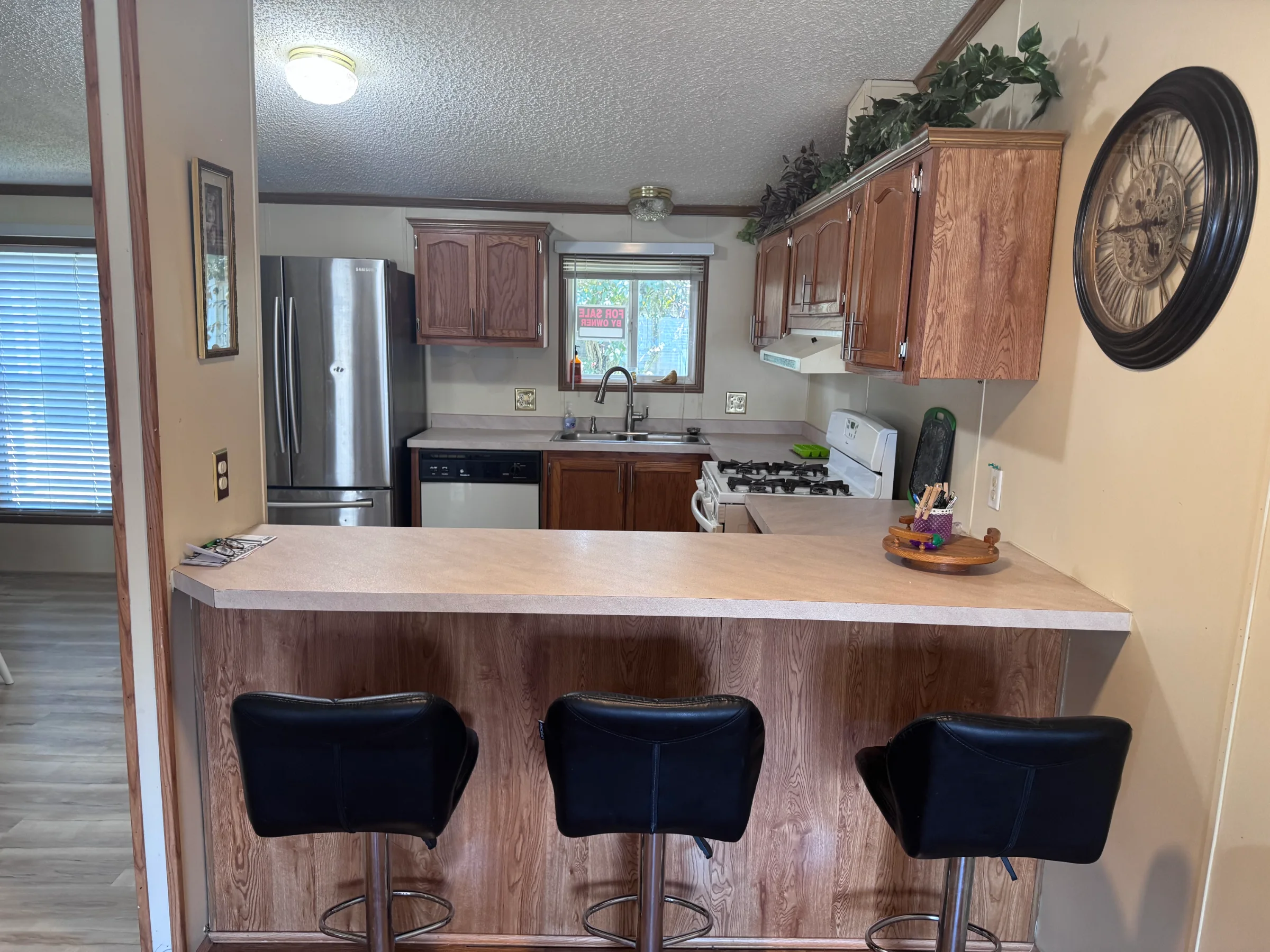 11508 Richmond manufactured home in East Village Estates, Washington Township, MI — photo 9