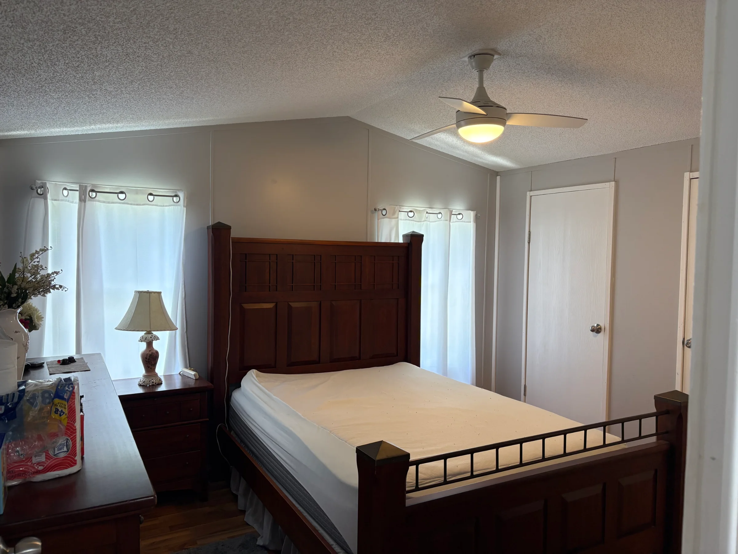 90 Bobolink Street manufactured home in Avon on the Lake Senior Community, Rochester Hills, MI — photo 14