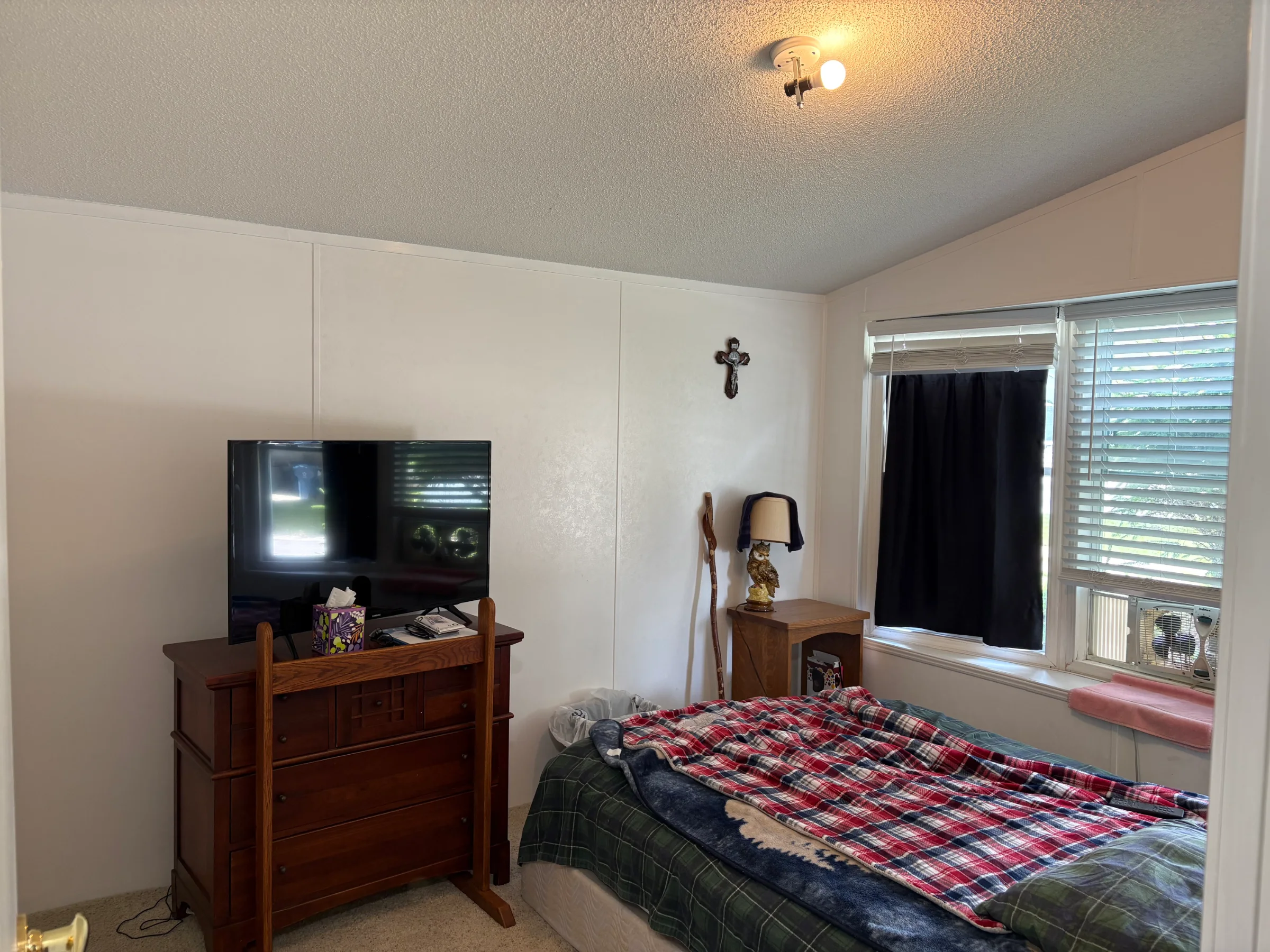 90 Bobolink Street manufactured home in Avon on the Lake Senior Community, Rochester Hills, MI — photo 17