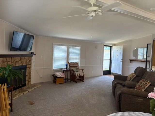 524 Mallard St manufactured home in Avon on the Lake Senior Community, Rochester Hills, MI — photo 11