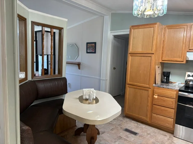 524 Mallard St manufactured home in Avon on the Lake Senior Community, Rochester Hills, MI — photo 14