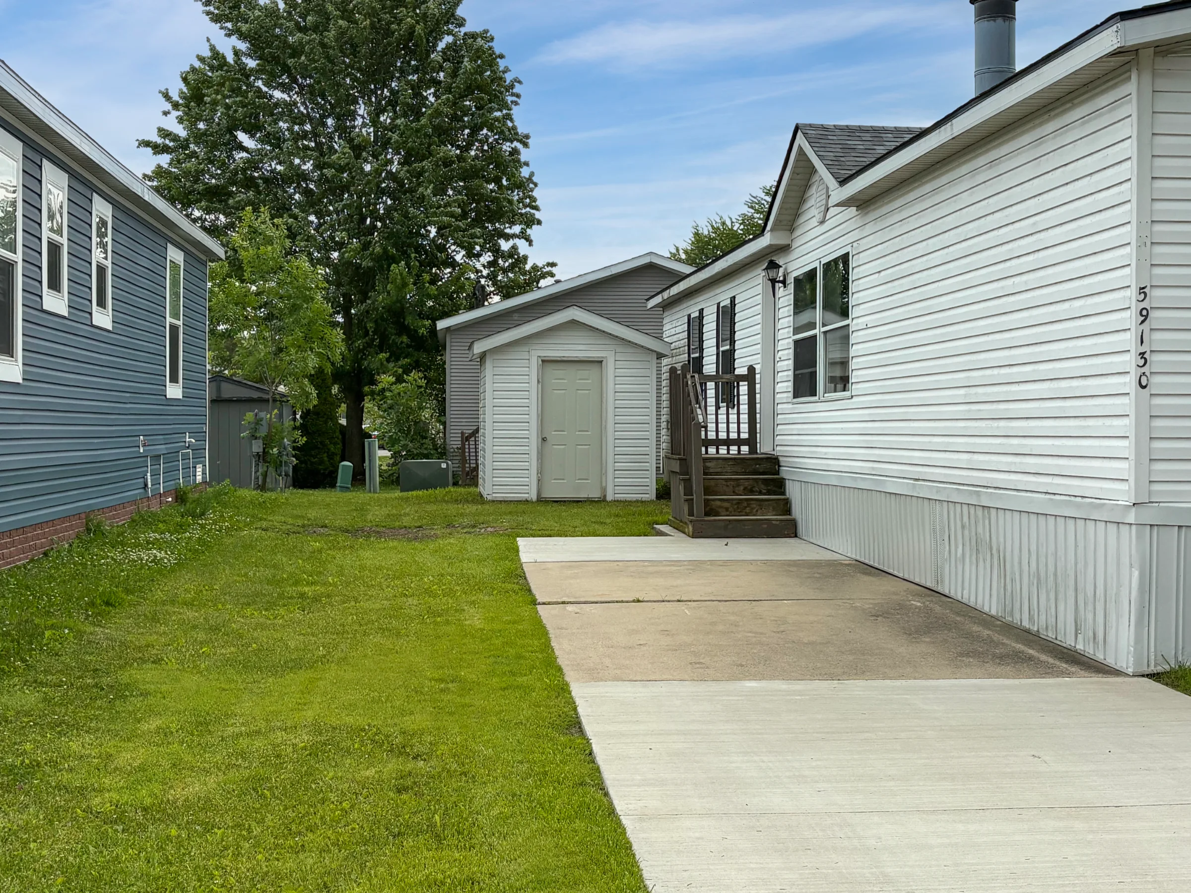 59130 Dawn Street manufactured home in Riverbrook, New Haven, MI — photo 3