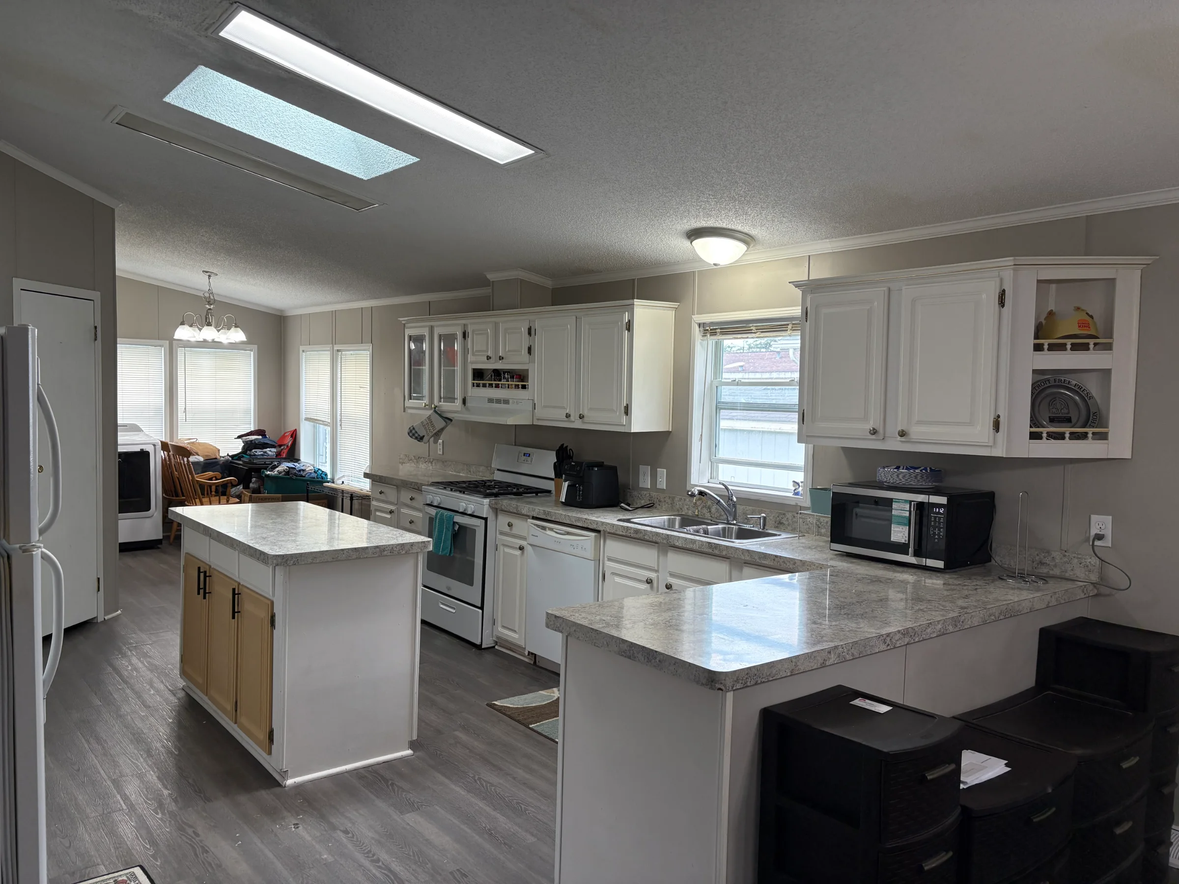 59130 Dawn Street manufactured home in Riverbrook, New Haven, MI — photo 8