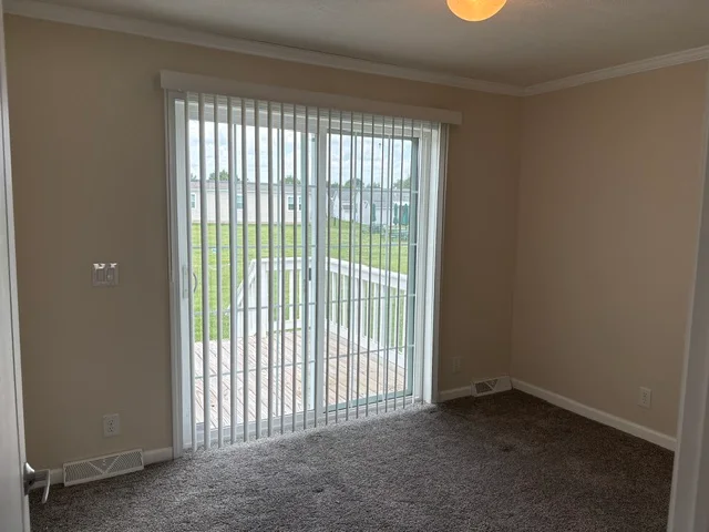 30049 Pin Oak Court manufactured home in Pine Crest Estates Senior Community, Chesterfield, MI — photo 21
