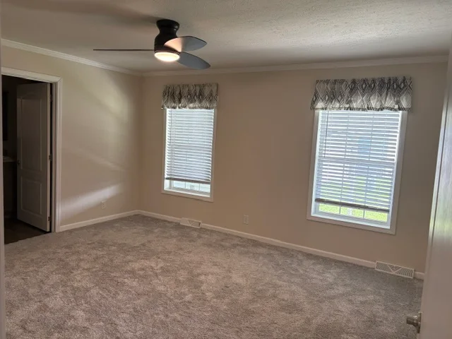30049 Pin Oak Court manufactured home in Pine Crest Estates Senior Community, Chesterfield, MI — photo 16