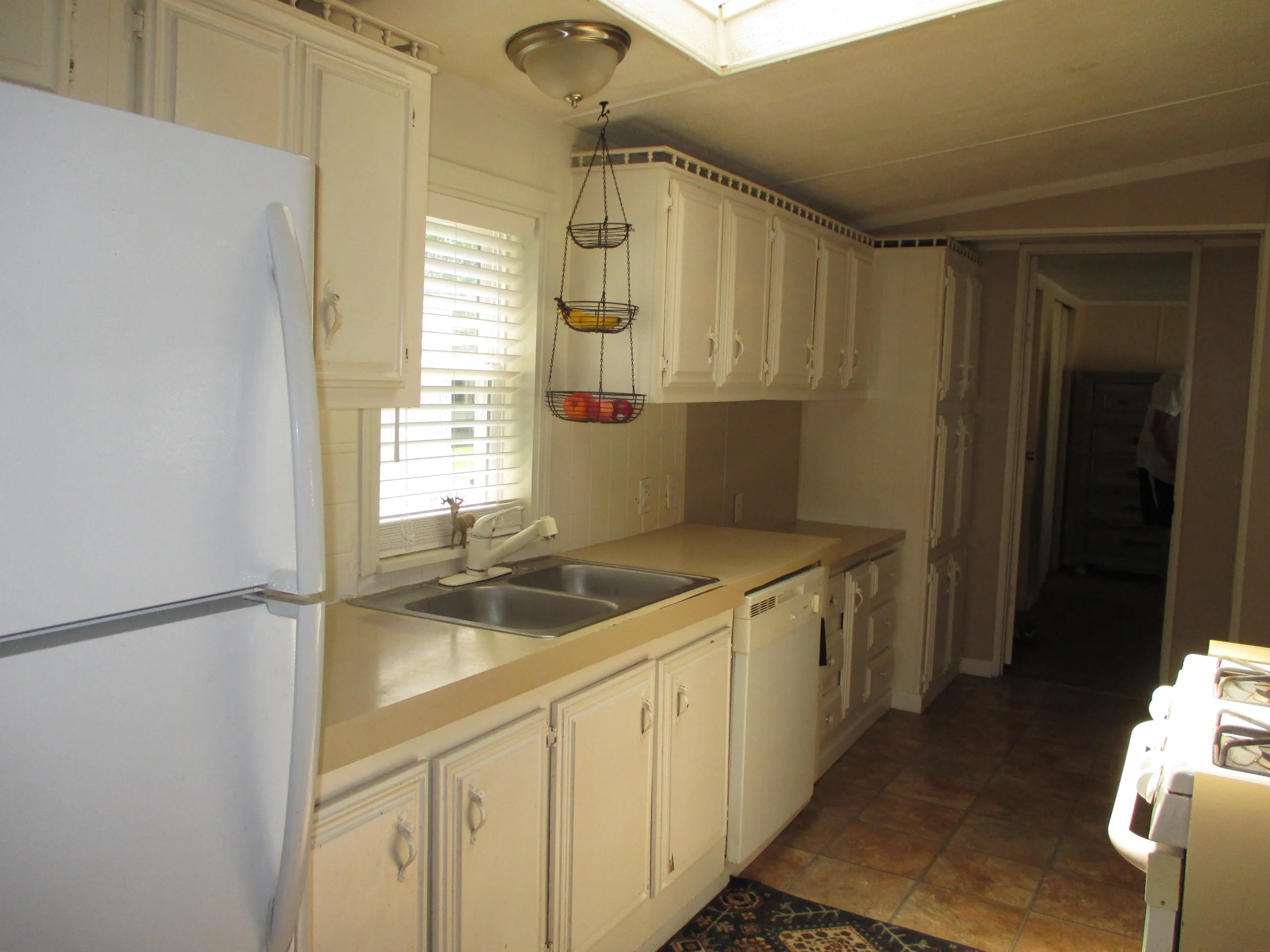 48573 Lakeview E manufactured home in Dequindre Estates, Shelby Township, MI — photo 14