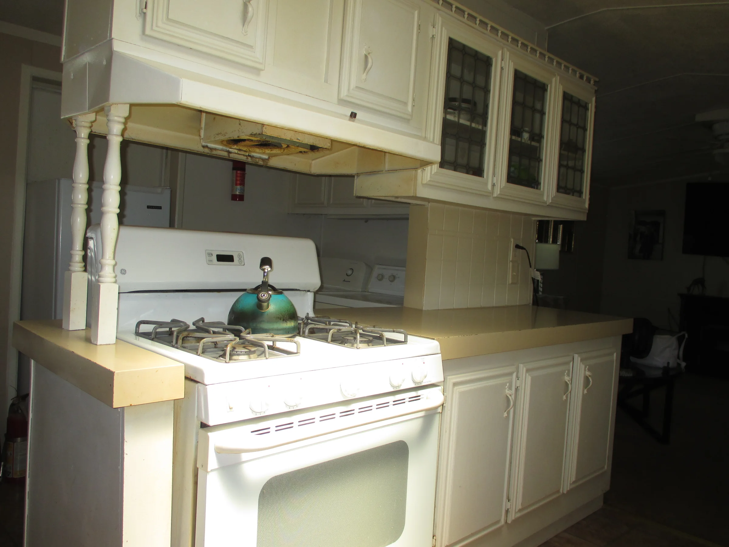 48573 Lakeview E manufactured home in Dequindre Estates, Shelby Township, MI — photo 15