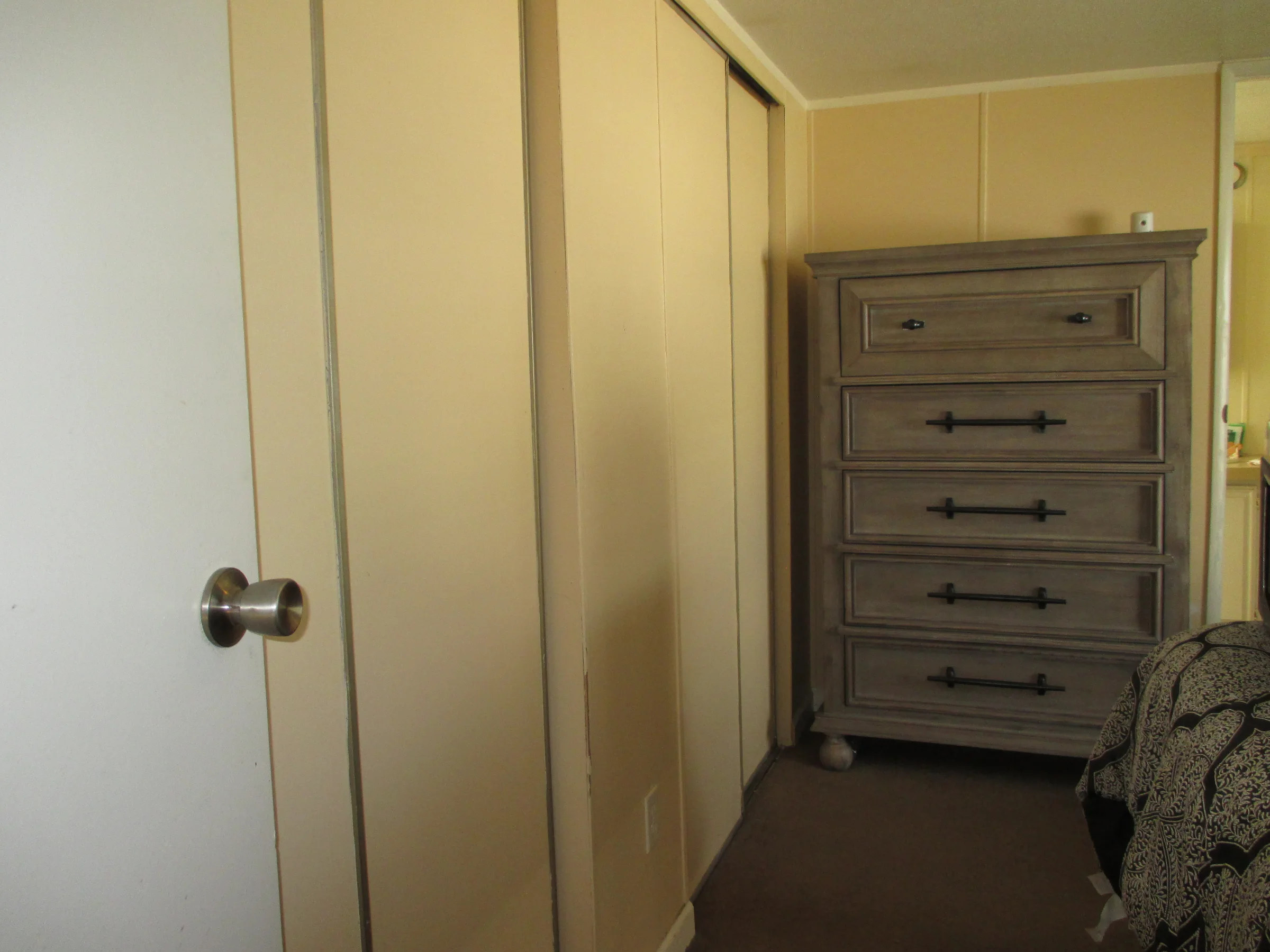 48573 Lakeview E manufactured home in Dequindre Estates, Shelby Township, MI — photo 16
