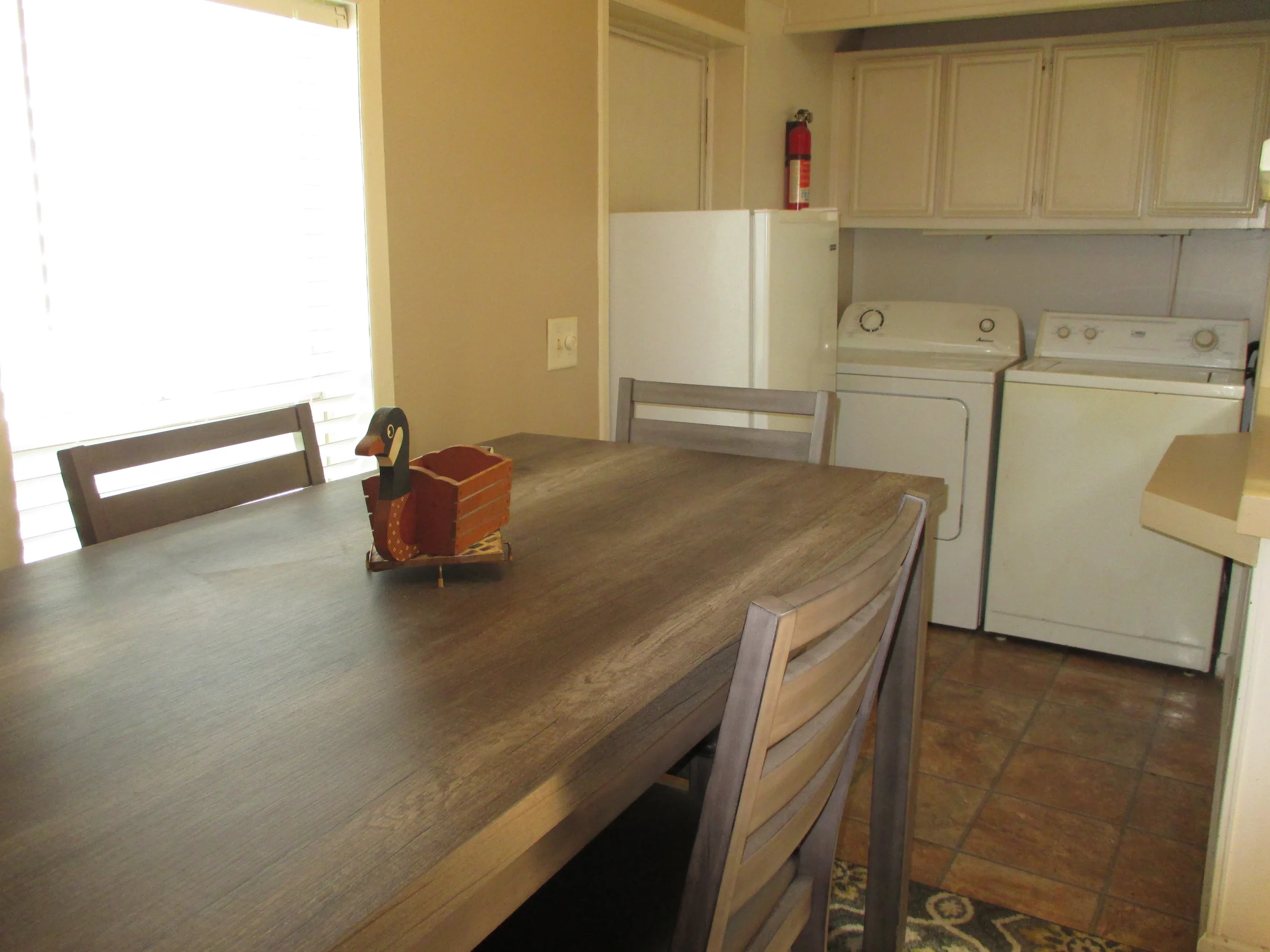 48573 Lakeview E manufactured home in Dequindre Estates, Shelby Township, MI — photo 9