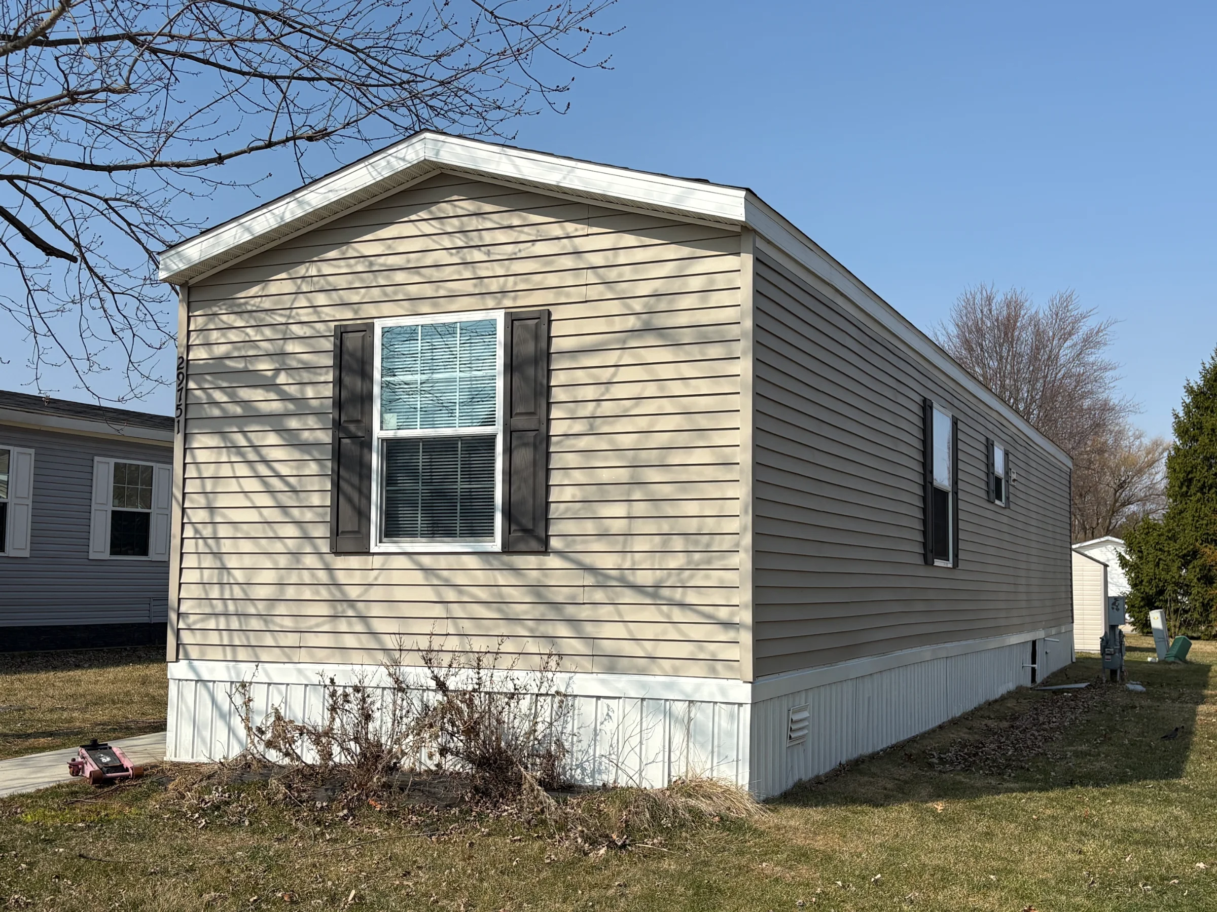 29751 Hiram Court manufactured home in Carriage Way, Chesterfield, MI — photo 2