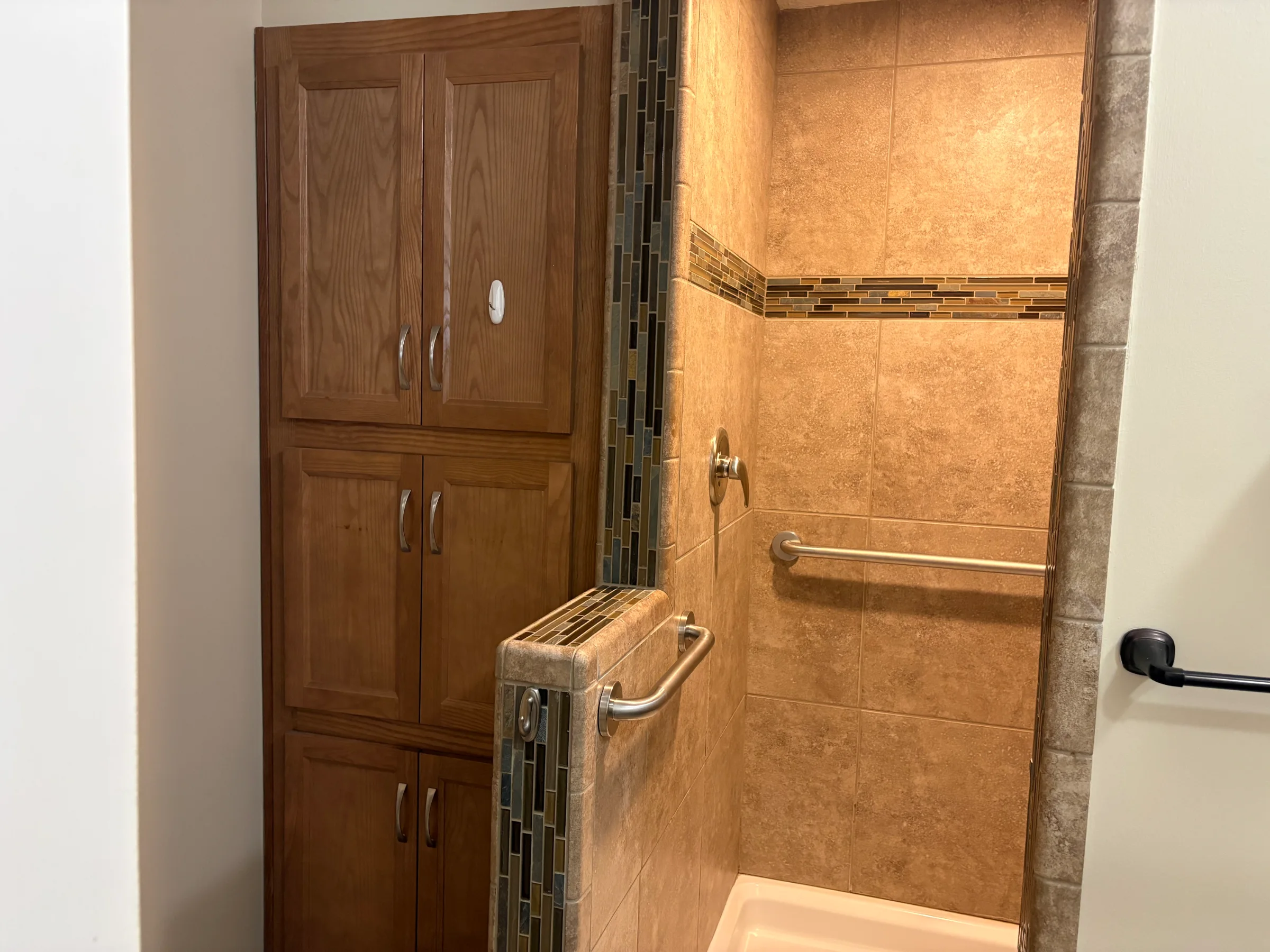 56 Bobolink Street manufactured home in Avon on the Lake Senior Community, Rochester Hills, MI — photo 16