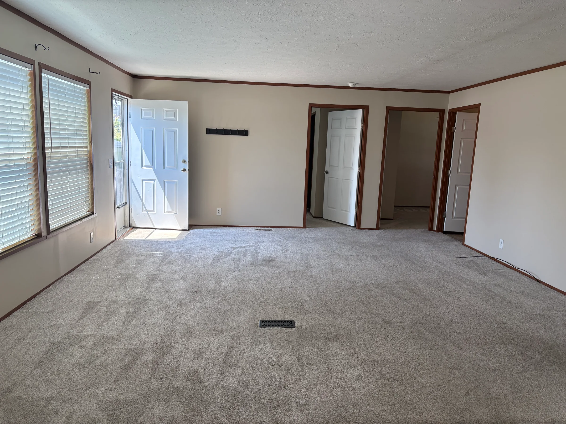 56 Bobolink Street manufactured home in Avon on the Lake Senior Community, Rochester Hills, MI — photo 4