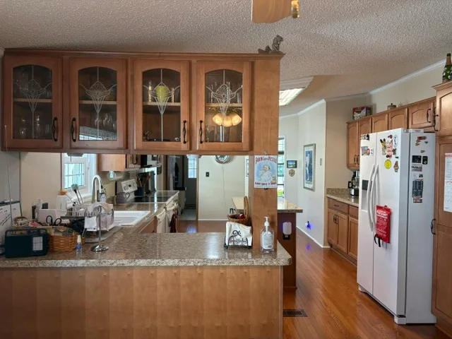 25 Quail St manufactured home in Avon on the Lake Senior Community, Rochester Hills, MI — photo 12