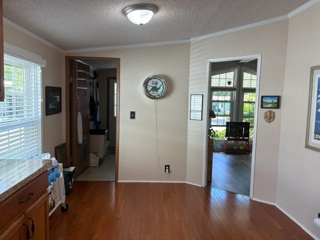 25 Quail St manufactured home in Avon on the Lake Senior Community, Rochester Hills, MI — photo 13