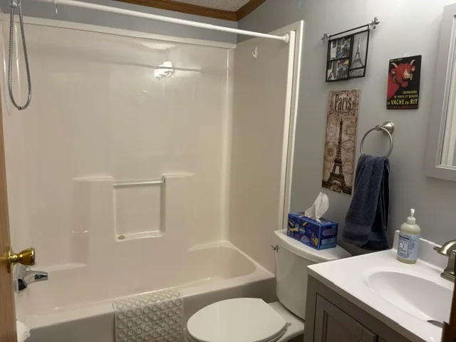25 Quail St manufactured home in Avon on the Lake Senior Community, Rochester Hills, MI — photo 21