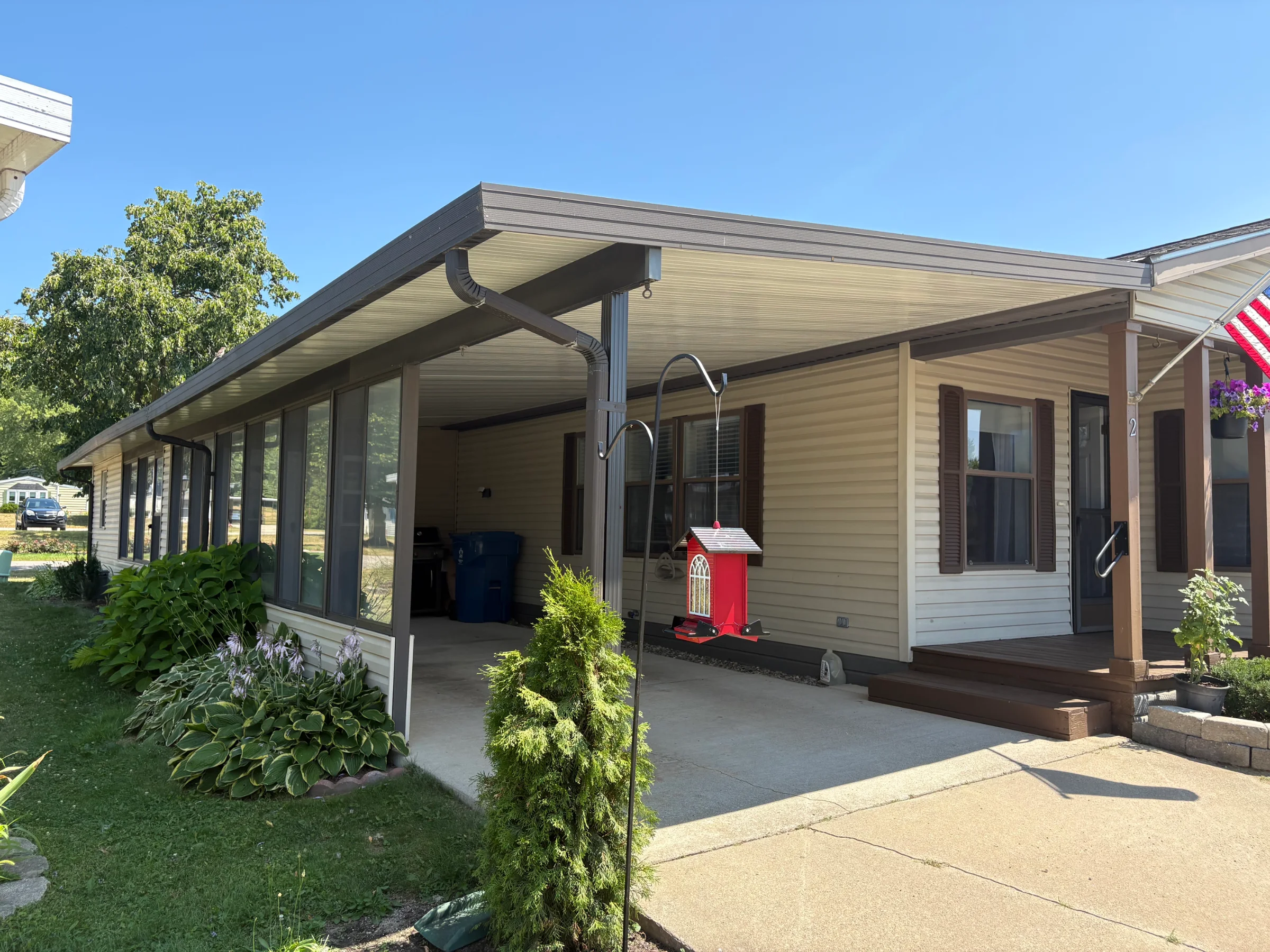 2 Quail Street manufactured home in Avon on the Lake Senior Community, Rochester Hills, MI — photo 4