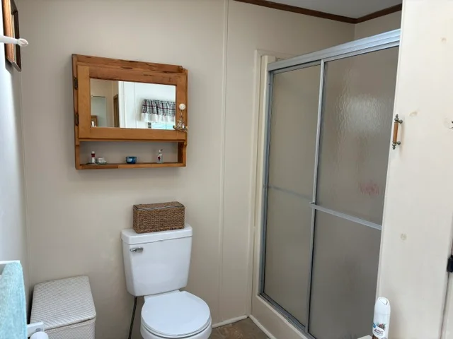 2910 Goldfinch St manufactured home in Avon on the Lake Senior Community, Rochester Hills, MI — photo 21