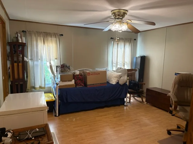 2910 Goldfinch St manufactured home in Avon on the Lake Senior Community, Rochester Hills, MI — photo 22