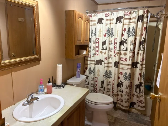 2910 Goldfinch St manufactured home in Avon on the Lake Senior Community, Rochester Hills, MI — photo 23