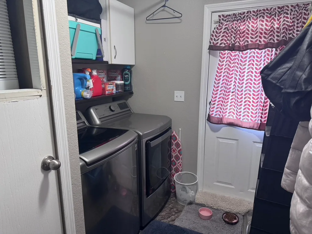 11489 Richmond manufactured home in East Village Estates, Washington Twp, MI — photo 14