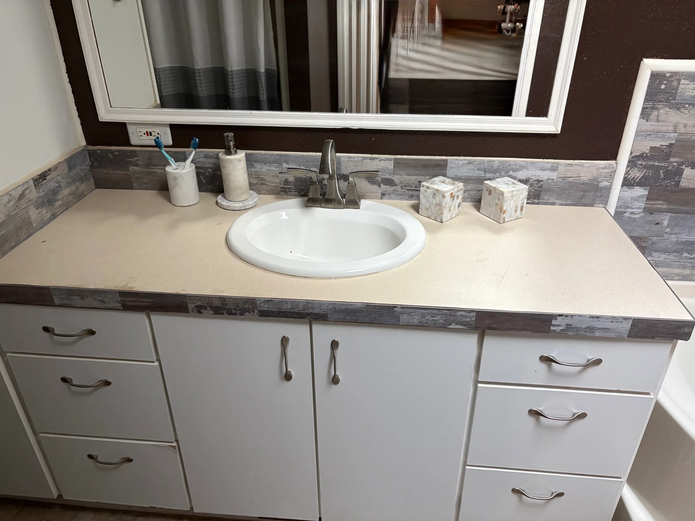 11489 Richmond manufactured home in East Village Estates, Washington Twp, MI — photo 17