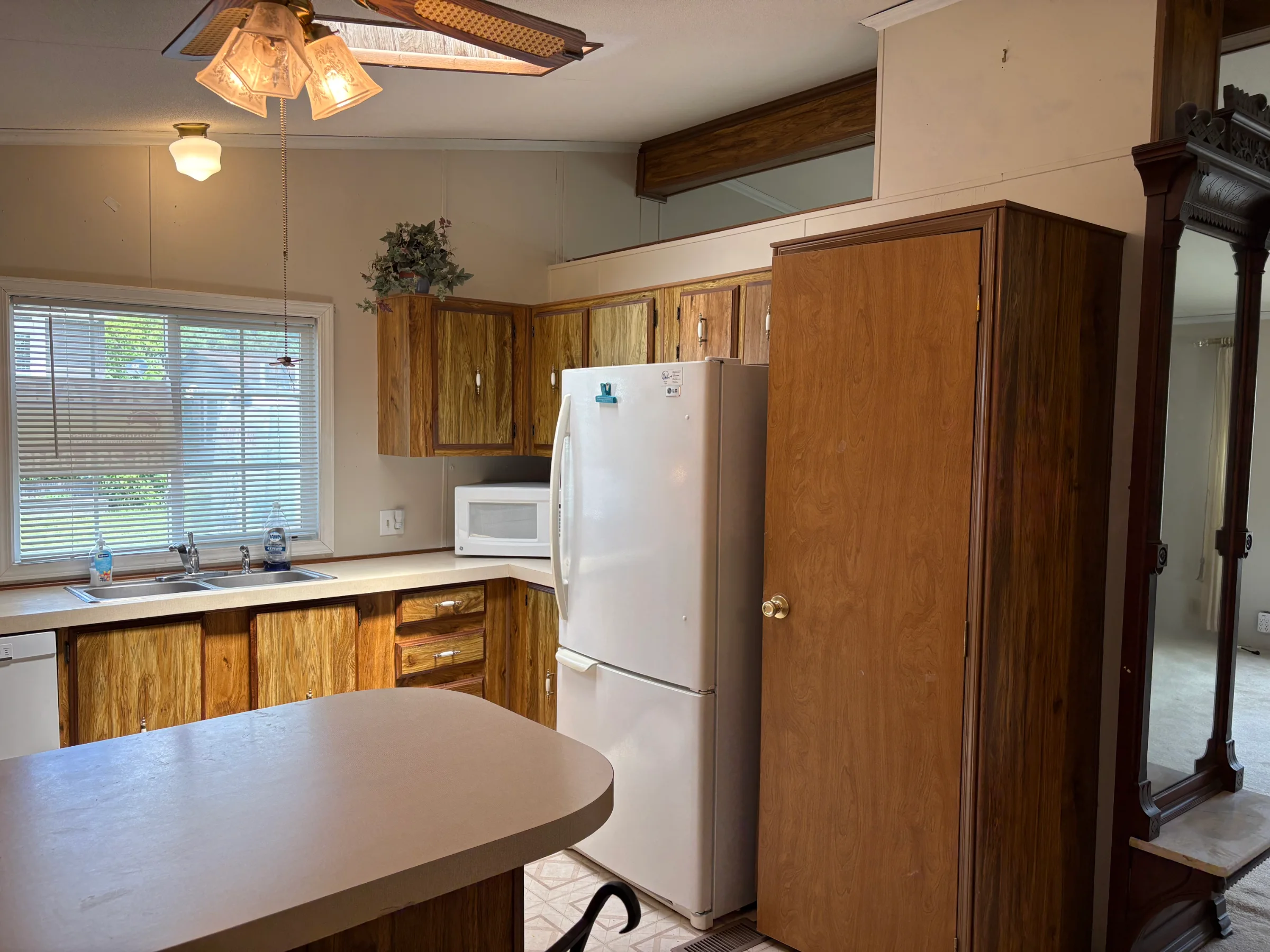 593 Mallard Street manufactured home in Avon on the Lake Senior Community, Rochester Hills, MI — photo 11