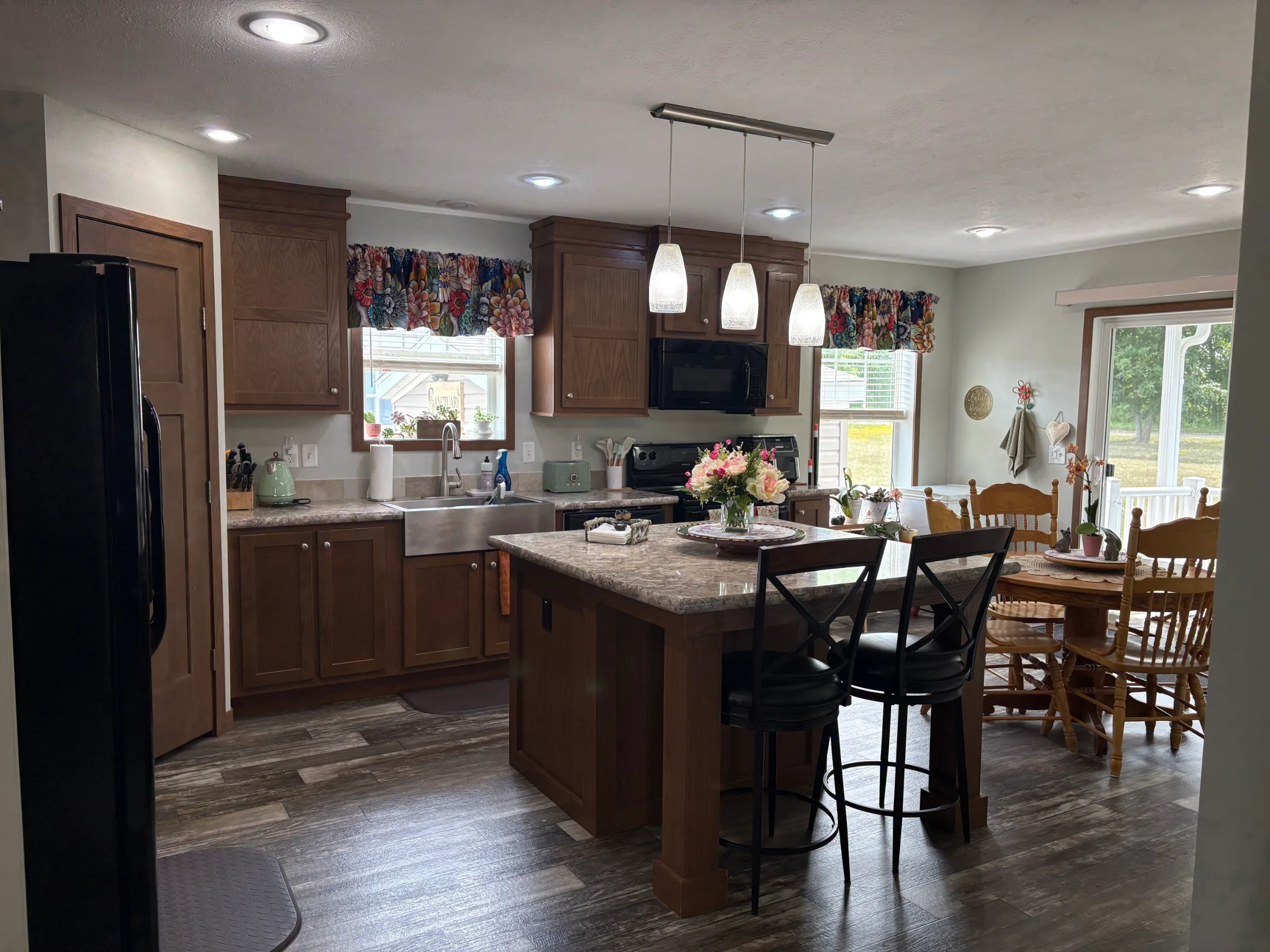 57693 Old Red Lane manufactured home in Millstone Pond, Lenox, MI — photo 10