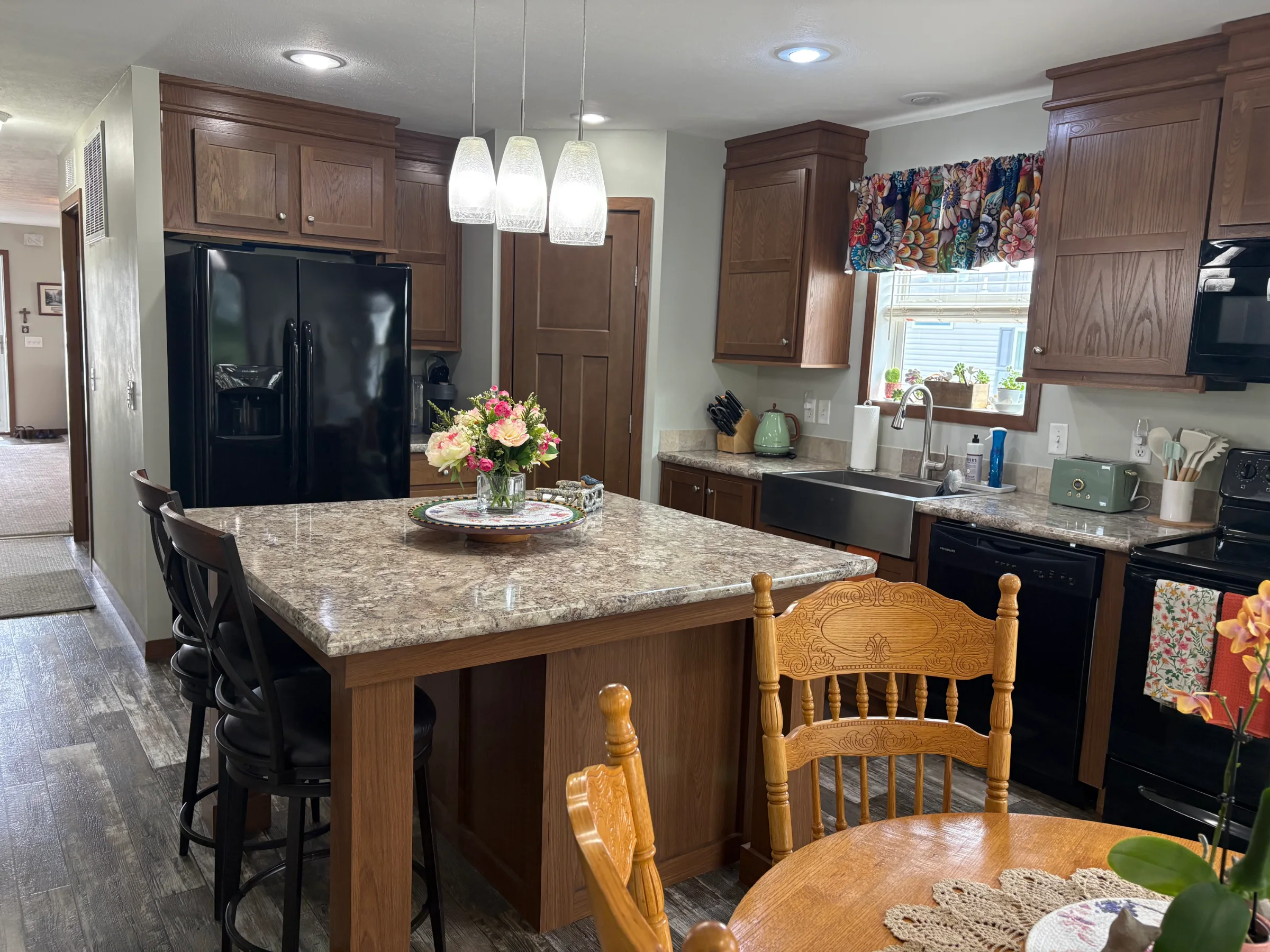 57693 Old Red Lane manufactured home in Millstone Pond, Lenox, MI — photo 11