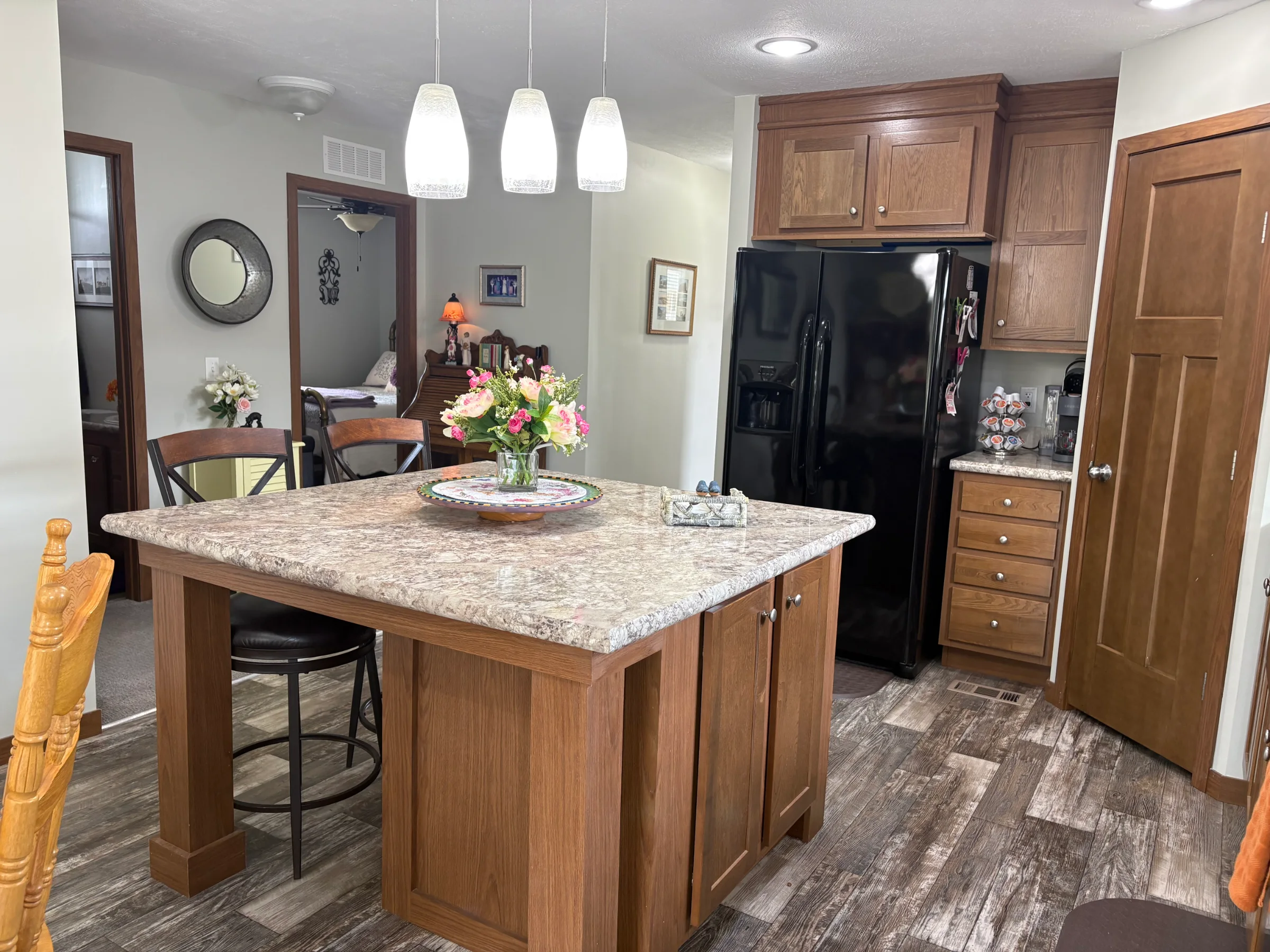 57693 Old Red Lane manufactured home in Millstone Pond, Lenox, MI — photo 13