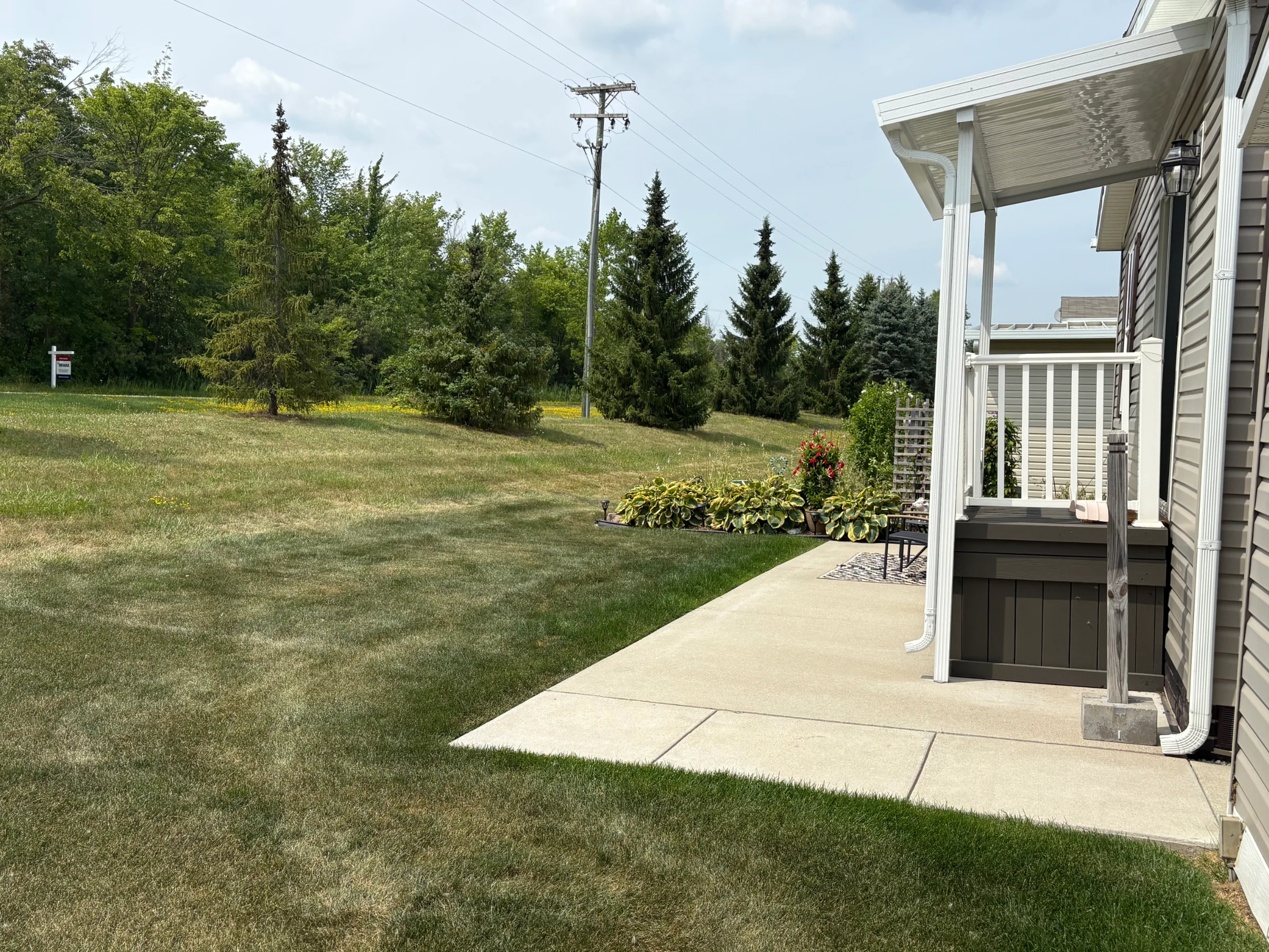 57693 Old Red Lane manufactured home in Millstone Pond, Lenox, MI — photo 6