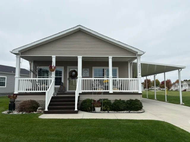 30048 Pin Oak Ct manufactured home in Pine Crest Estates Senior Community, Chesterfield, MI — photo 4