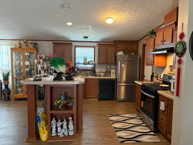 58331 Meadow Creek Blvd manufactured home in Meadow Creek, New Haven, MI — photo 7