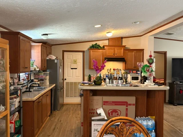 58331 Meadow Creek Blvd manufactured home in Meadow Creek, New Haven, MI — photo 9