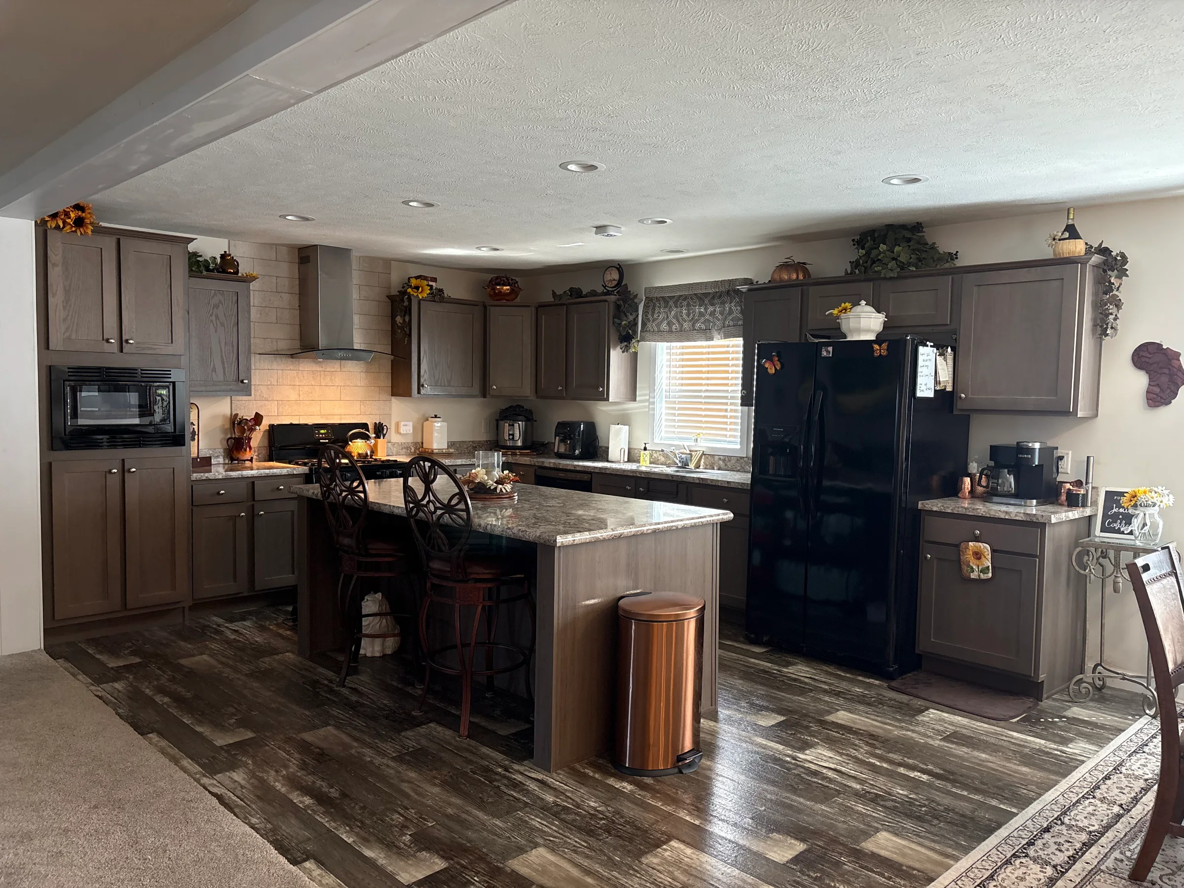 37771 Wolcott Lane manufactured home in Millstone Pond, Lenox, MI — photo 9